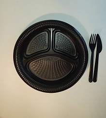 Тарелка трёхсекционная черная D-27