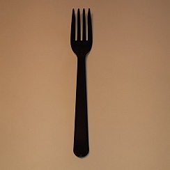 Вилка одноразовая черная 18см